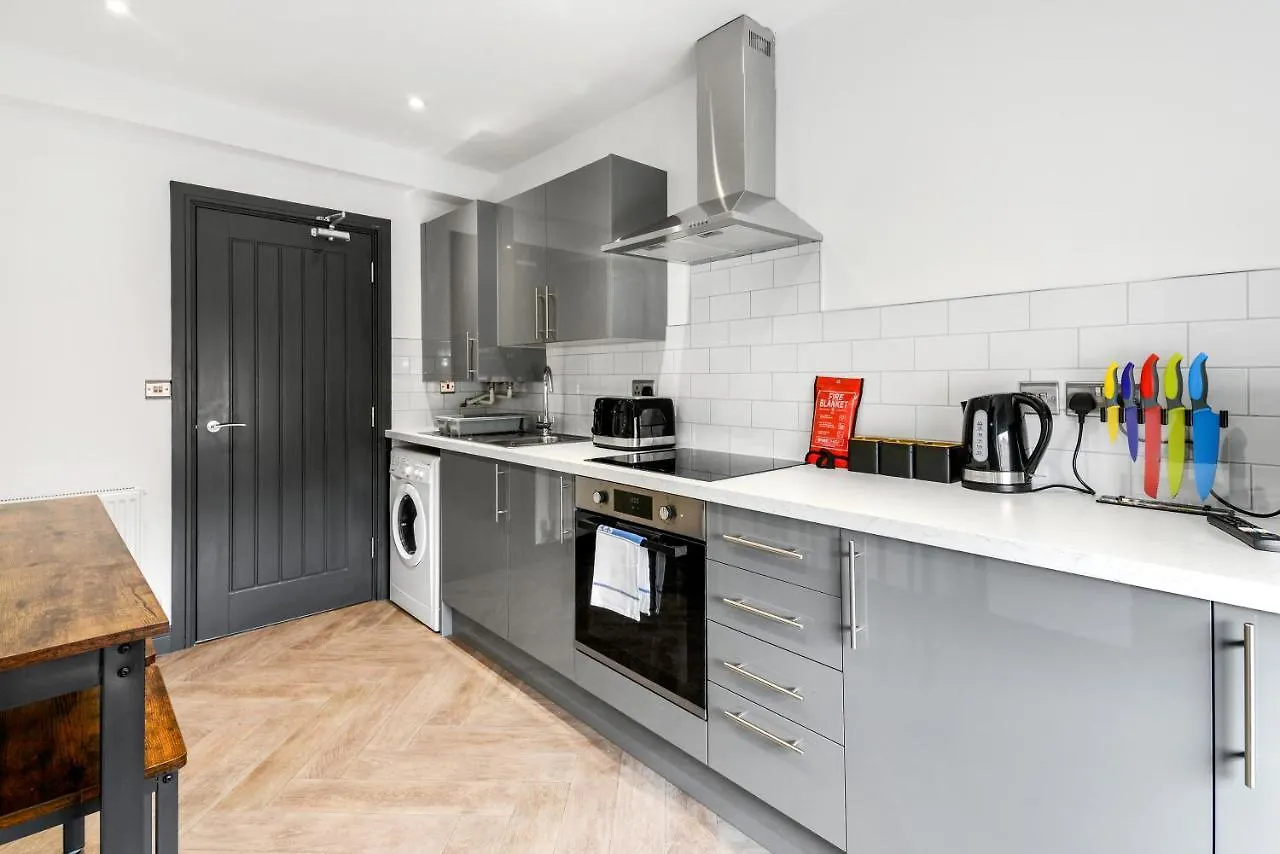 The Old Boiler Factory Apartments - Classy And Comfy Nottingham